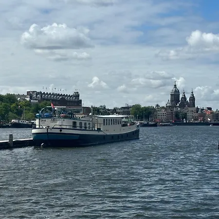 Hotelboat Iris Hotel