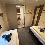 Hotelboat Iris Szálloda