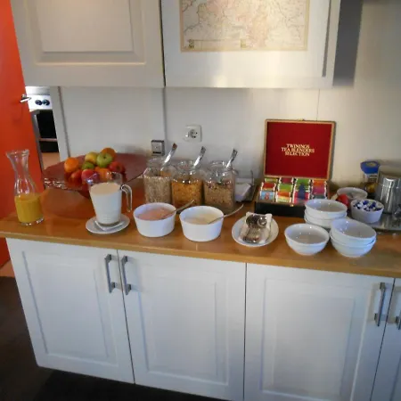 Hotelboat Iris Amsterdam