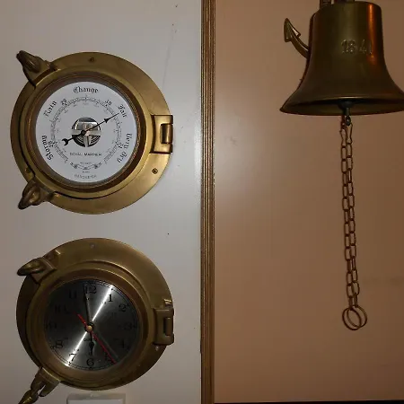 Hotelboat Iris Amsterdam