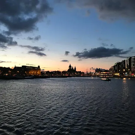 Hotelboat Iris * Amsterdam