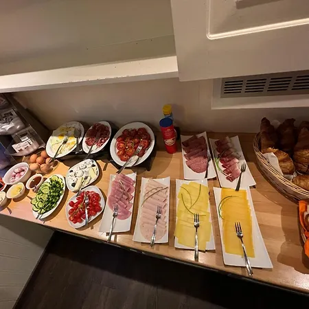 מלון Hotelboat Iris *