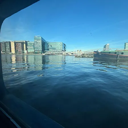 מלון Hotelboat Iris *