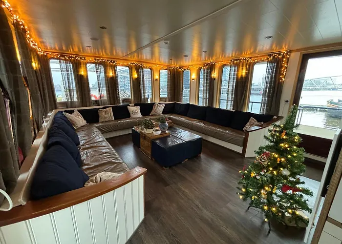 Hotelboat Iris Hotel *