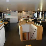 Hotelboat Iris *